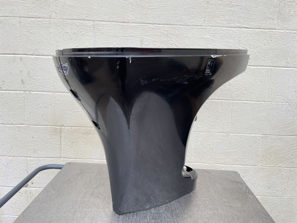 2005 Mercury 90 HP 4 Stroke Outboard Lower Apron Cover 878587A1 OEM