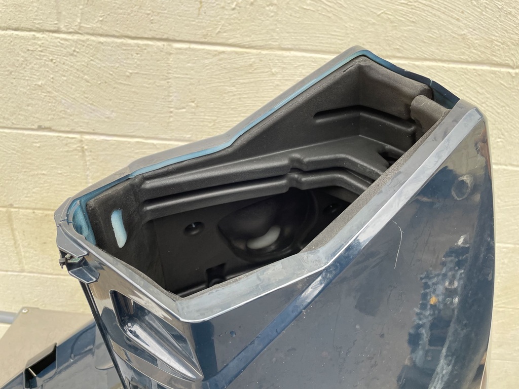 2013 Evinrude 150 HP 2 Stroke Outboard Lower Apron Cowling Port 5008261 OEM