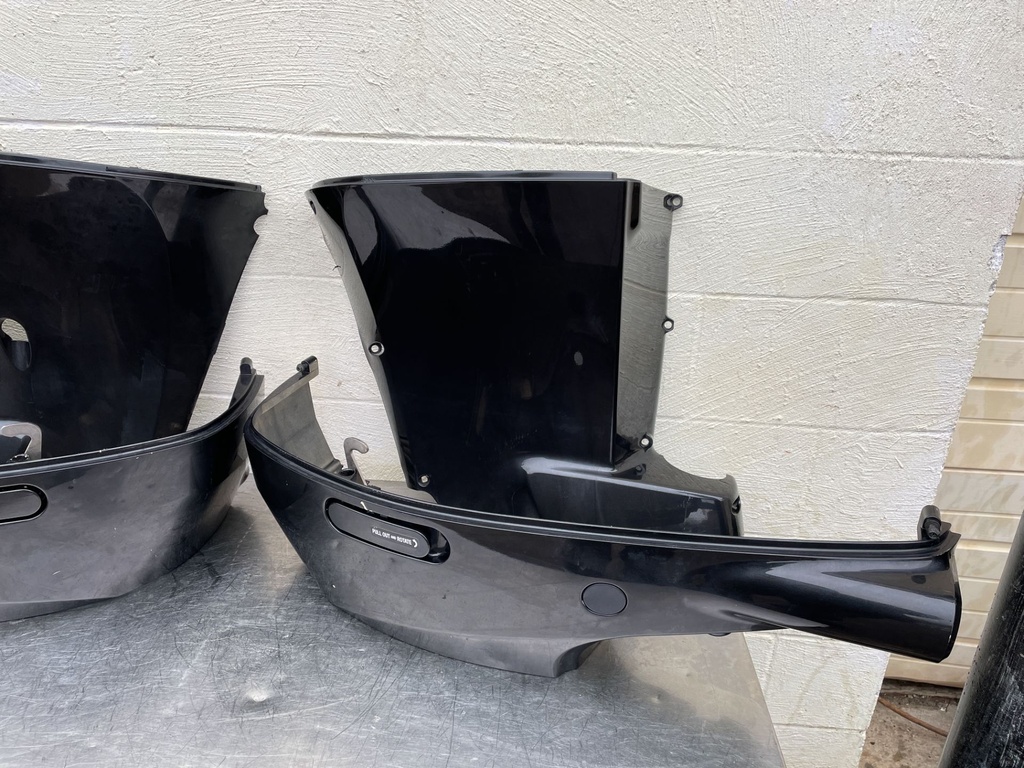 2007 Suzuki 250 HP 4 Stroke Outboard Upper & Lower Cowling Set 61131-93J01-0EP OEM