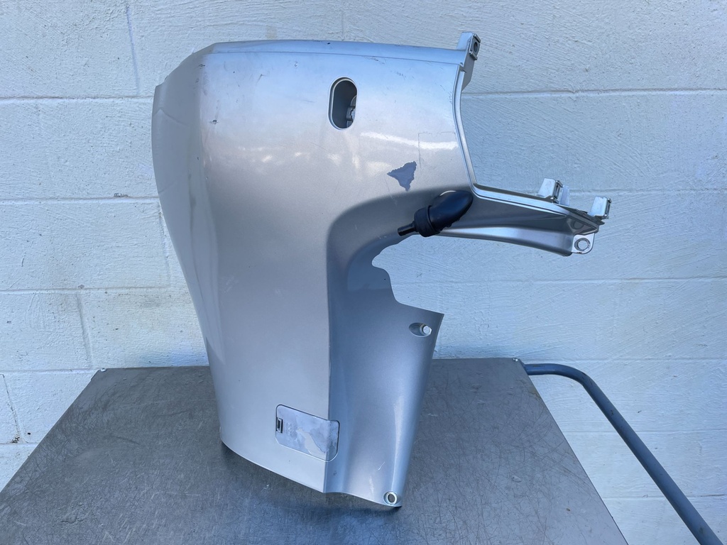 2007 Honda 135 HP 4 Stroke Outboard Lower Apron Cowling Starboard 63711-ZY6-010ZA OEM