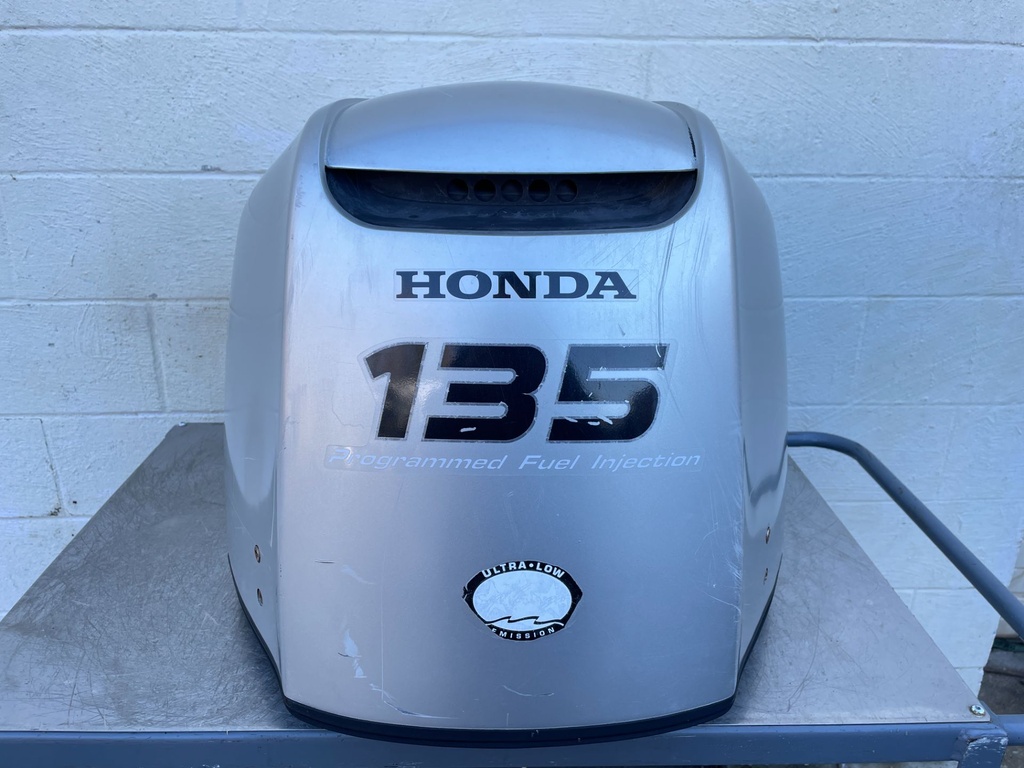 2007 Honda 135 HP 4 Stroke Outboard Top Cowling 63100-ZY6-030ZA OEM