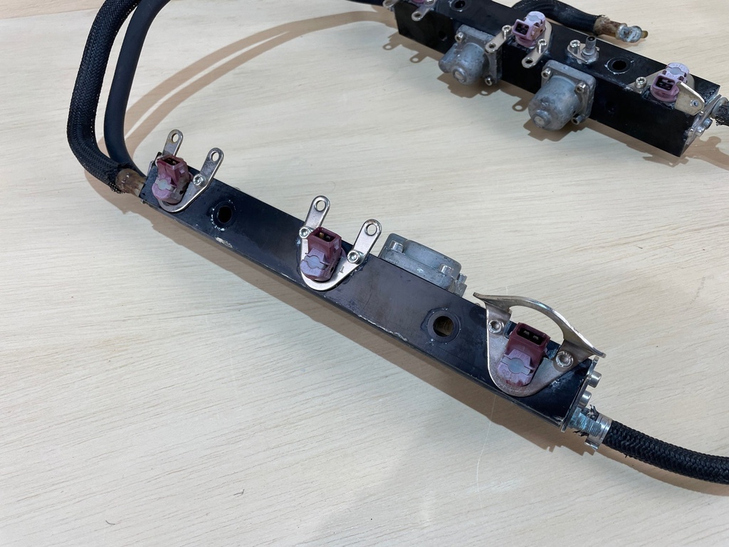 2013 Mercury Pro XS 225HP Injectors With Fuel Rail Set of 6 804528