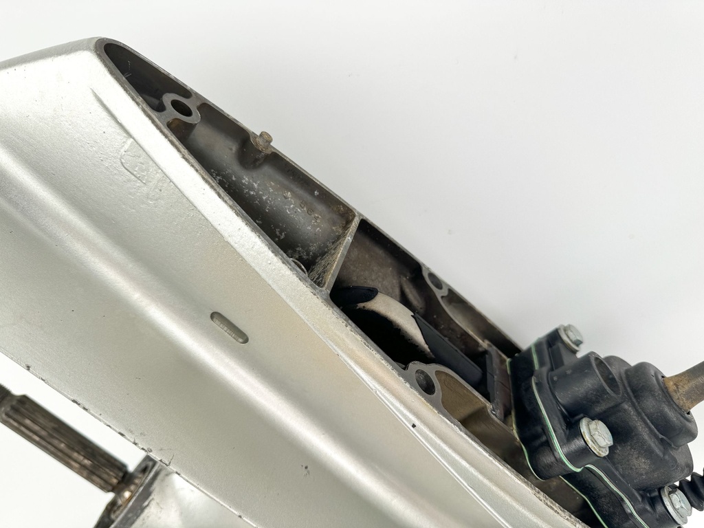 2007 Honda 50 HP 4 Stroke Outboard 20" Lower Unit Gear Case - Parts