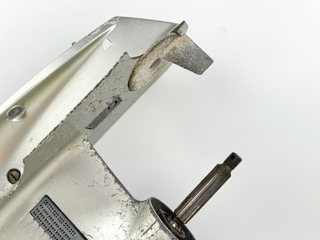 2007 Honda 50 HP 4 Stroke Outboard 20" Lower Unit Gear Case - Parts