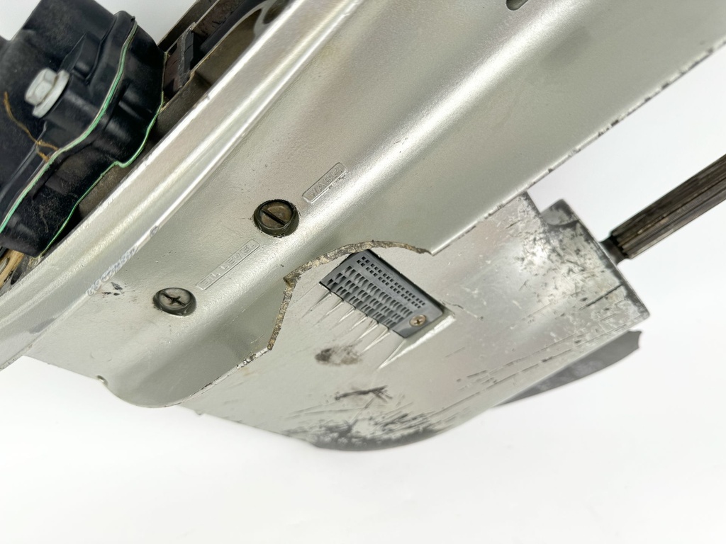 2007 Honda 50 HP 4 Stroke Outboard 20" Lower Unit Gear Case - Parts