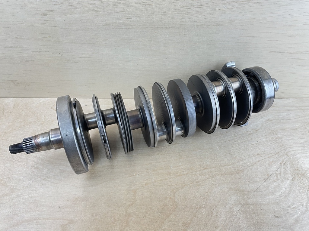 1996 Mercury 150HP 2 Stroke Outboard Crankshaft Assembly Crank 9536A4 9536T4