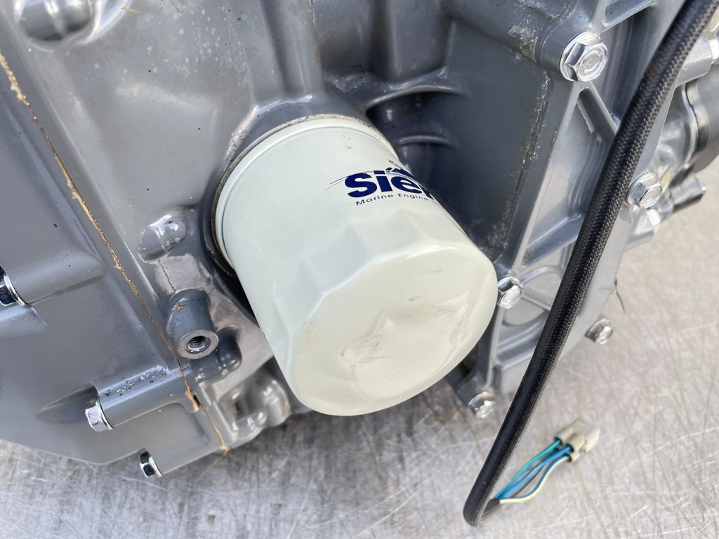 12000-ZV5-010ZA Honda 97-03 4 Stroke Outboard Powerhead Crankcase Complete 40 50 HP