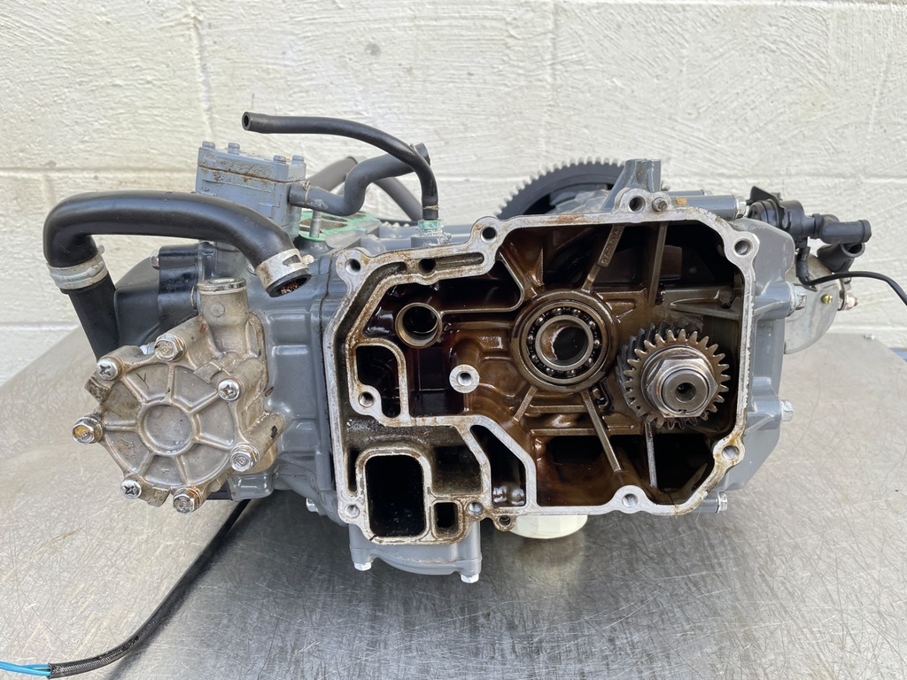 12000-ZV5-010ZA Honda 97-03 4 Stroke Outboard Powerhead Crankcase Complete 40 50 HP