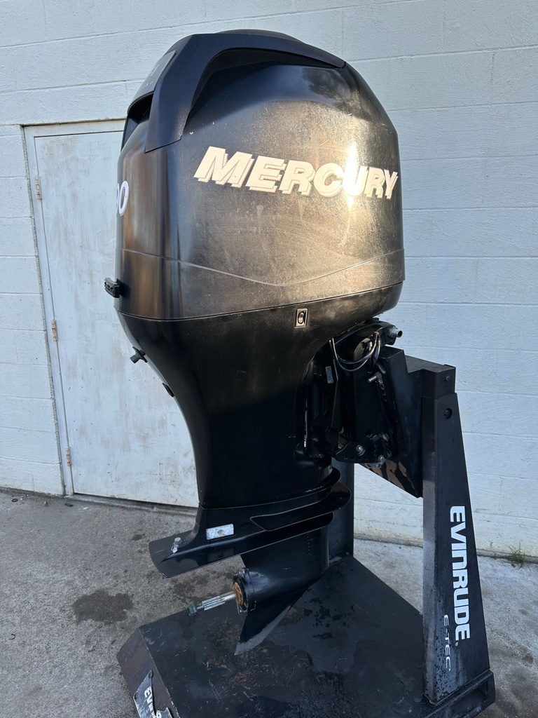 2006 Mercury 90HP 4 Stroke Outboard Engine 20" Long Shaft - 180 Hours