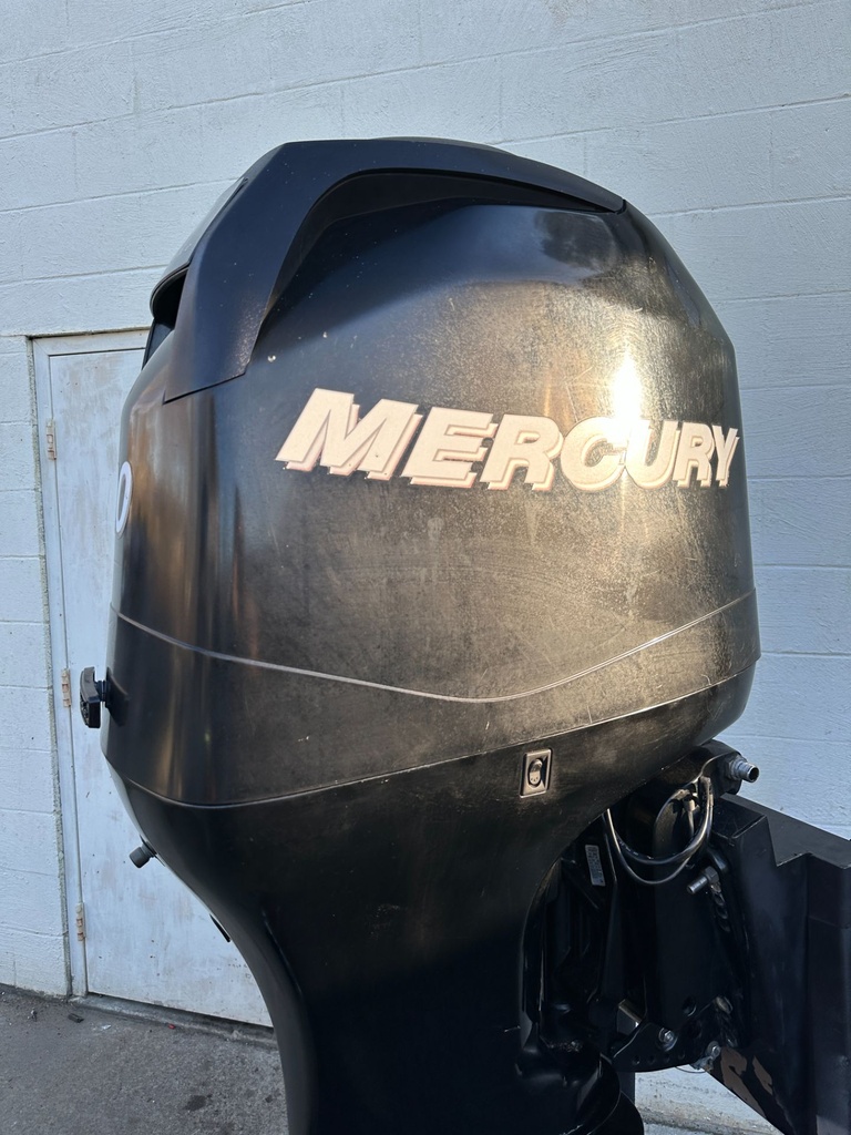 2006 Mercury 90HP 4 Stroke Outboard Engine 20" Long Shaft - 180 Hours