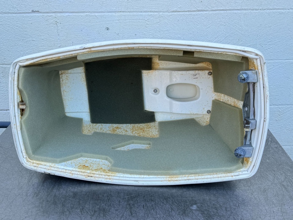 Evinrude 70HP VRO 2 Stroke Outboard Top Cowling Cover - Cracked