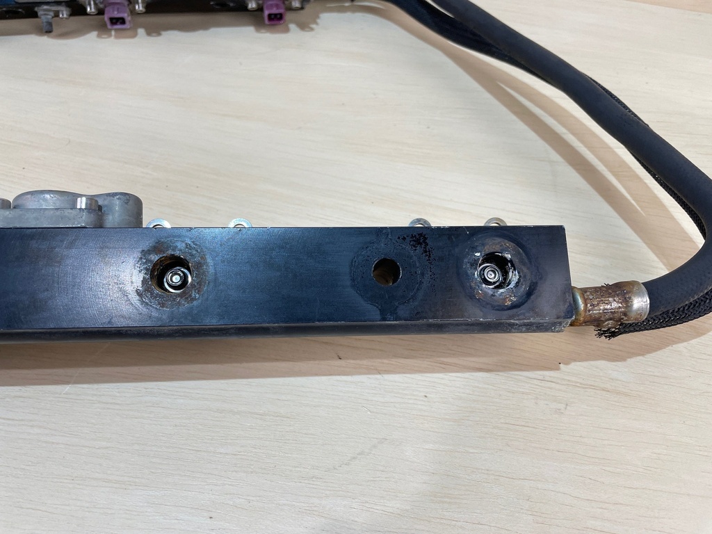 2013 Mercury Pro XS 225HP Injectors With Fuel Rail Set of 6 804528