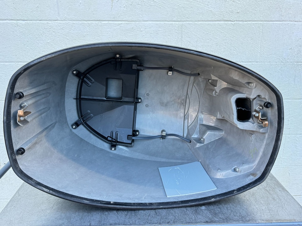 2002-2011 Yamaha F115 115HP 4 Stroke Outboard Engine Top Cowling Cover