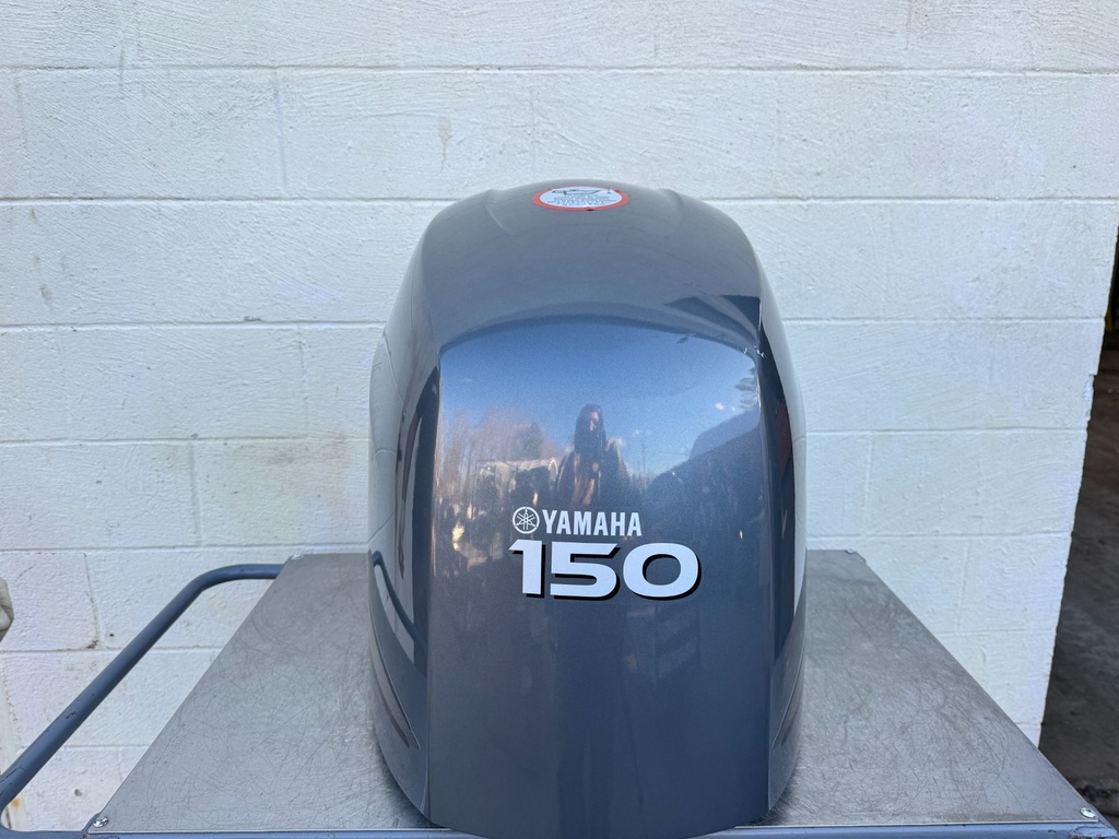 2004-2011 Yamaha 150HP 4 Stroke Outboard Top Cover Cowling Hood