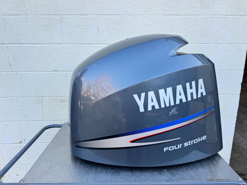 2004-2011 Yamaha 150HP 4 Stroke Outboard Top Cover Cowling Hood