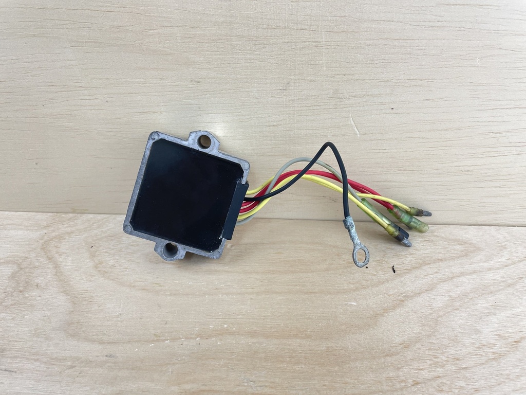 1998 Mercury 150HP 2 Stroke Outboard Voltage Regulator Rectifier 8M0084173 854515