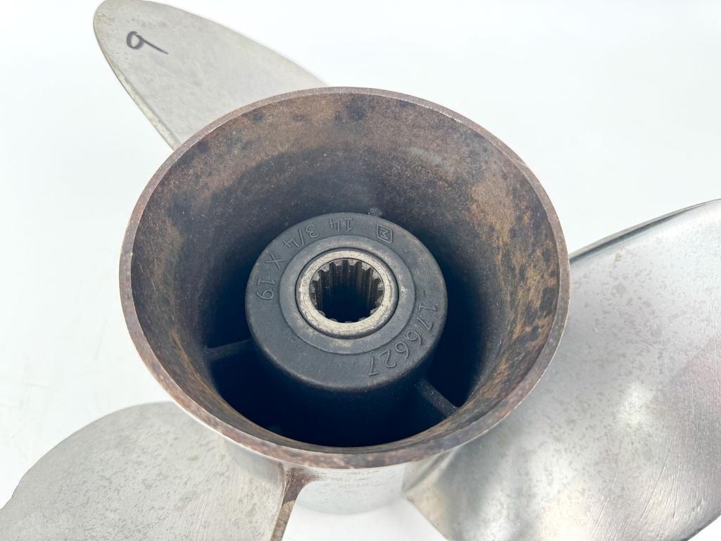 Evinrude Johnson OMC Viper Stainless Steel Prop Propeller 14 3/4" x 19P RH