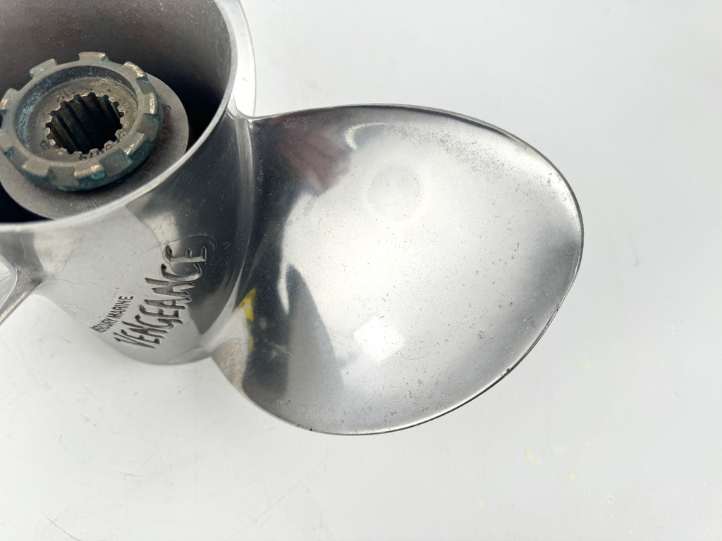 Mercury Vengeance Stainless Steel 3 Blade Prop Propeller 13 1/8" x 16P 48-16986