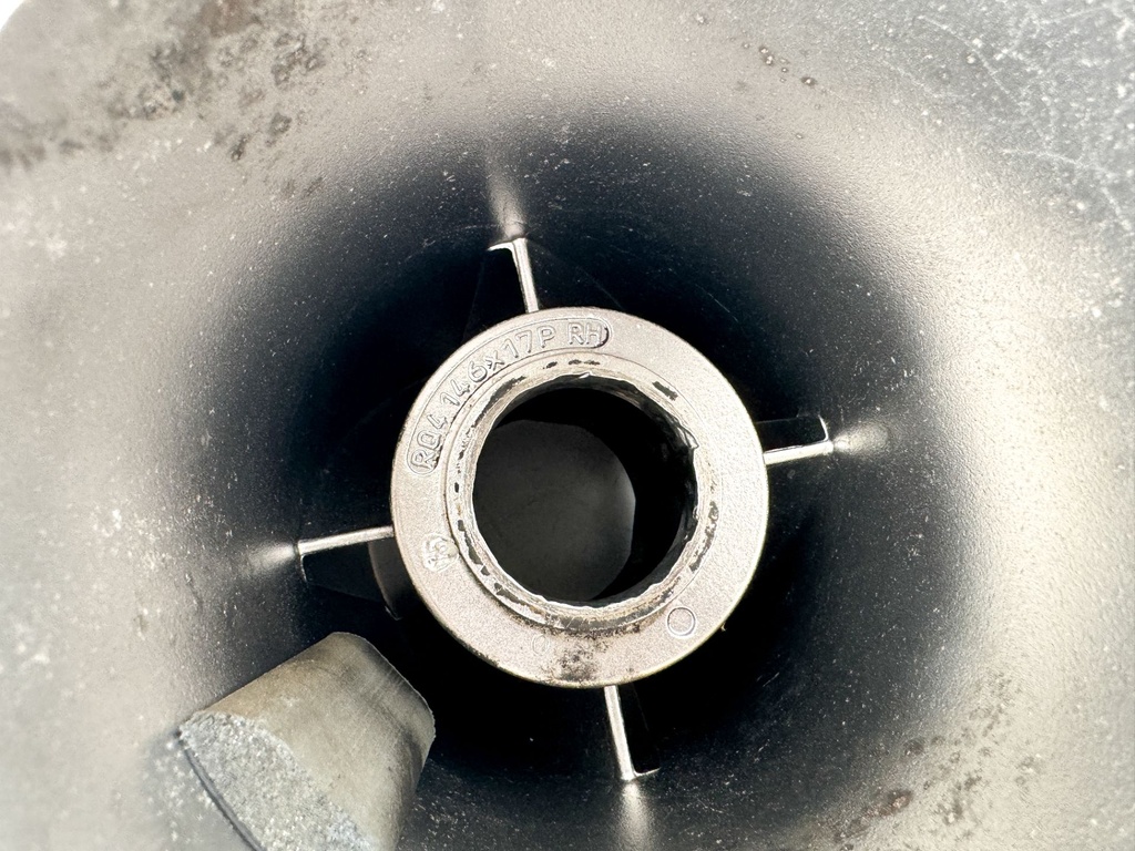 Mercury Marine Revolution 4 Blade Prop Propeller 14.6 X 17P RH 8M0151317