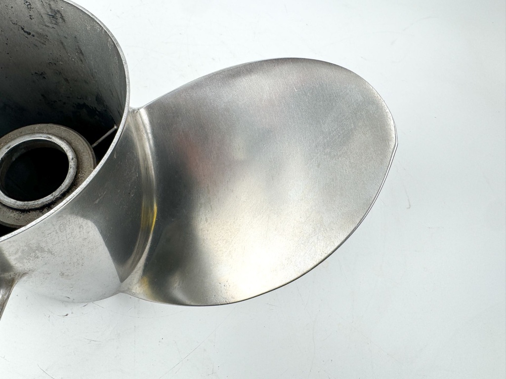 Mercury 48-18278A46 15 1/2 x 17 Propeller Outboard Engine Standard Rotation RH