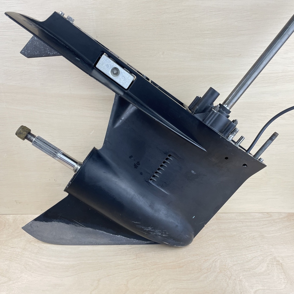 1998 Mercury 150HP 2 Stroke 25" XL Lower Unit Gear Case 2:1 9148A67