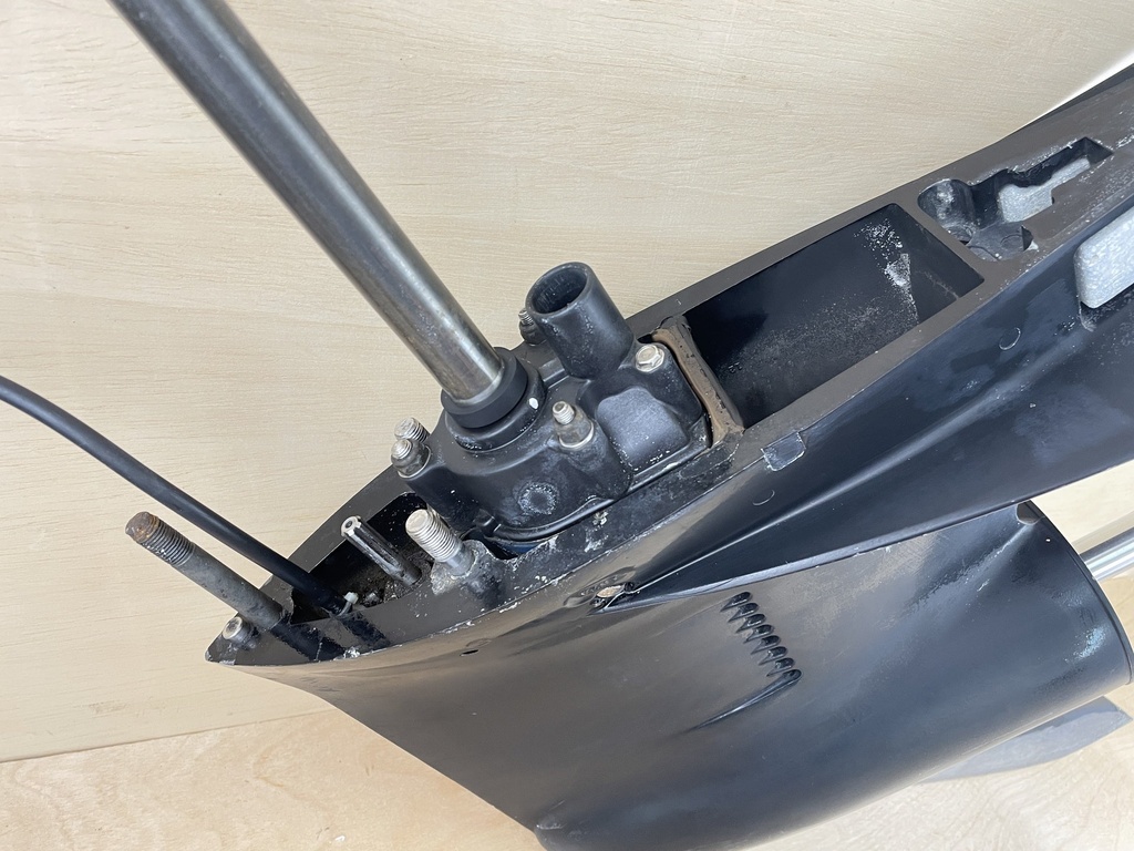 1998 Mercury 150HP 2 Stroke 25" XL Lower Unit Gear Case 2:1 9148A67