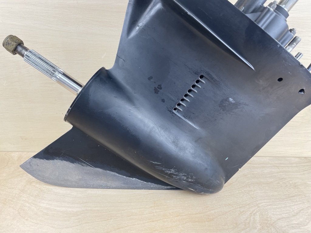 1998 Mercury 150HP 2 Stroke 25" XL Lower Unit Gear Case 2:1 9148A67