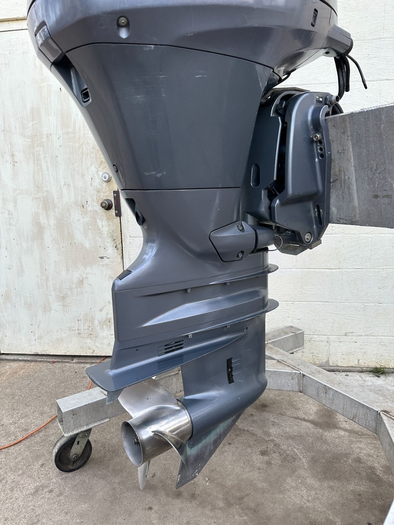 2006 Yamaha 150 HP 4 Stroke Outboard Engine Complete  OEM
