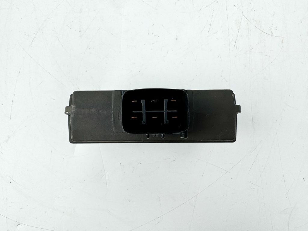 2005 Yamaha 115 HP 4 Stroke Outboard Rectifier & Regulator OEM