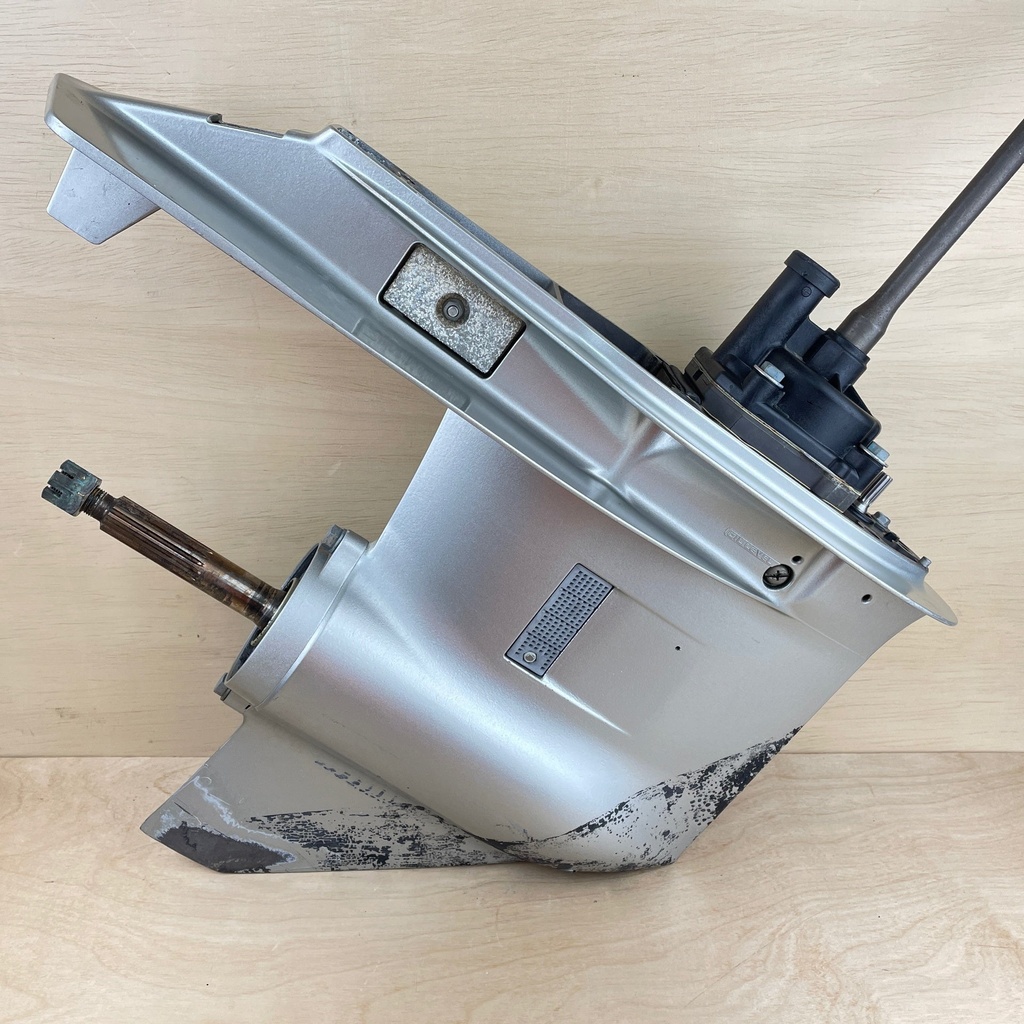 Honda 90HP 4 Stroke Outboard L 20" Lower Unit Gear Case RH 41100-ZZ0-040ZA