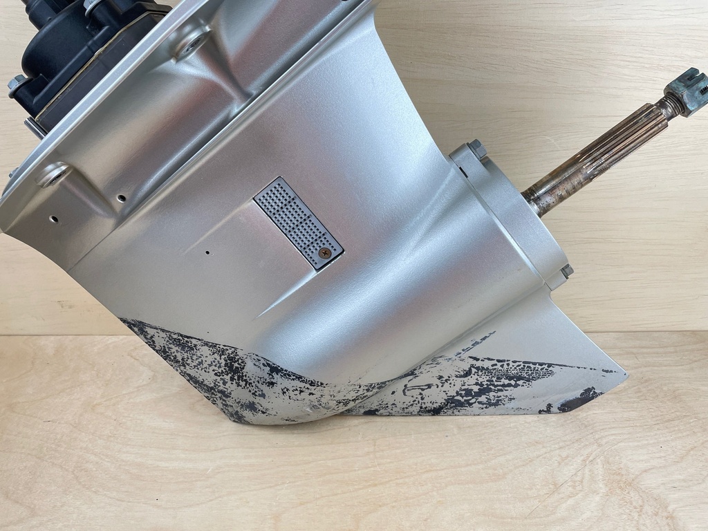 Honda 90HP 4 Stroke Outboard L 20" Lower Unit Gear Case RH 41100-ZZ0-040ZA