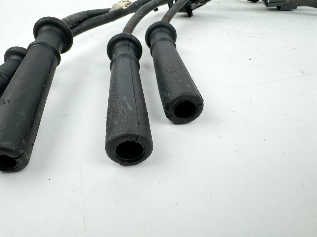 2005 Yamaha 115 HP 4 Stroke Outboard Ignition Coil Set OEM