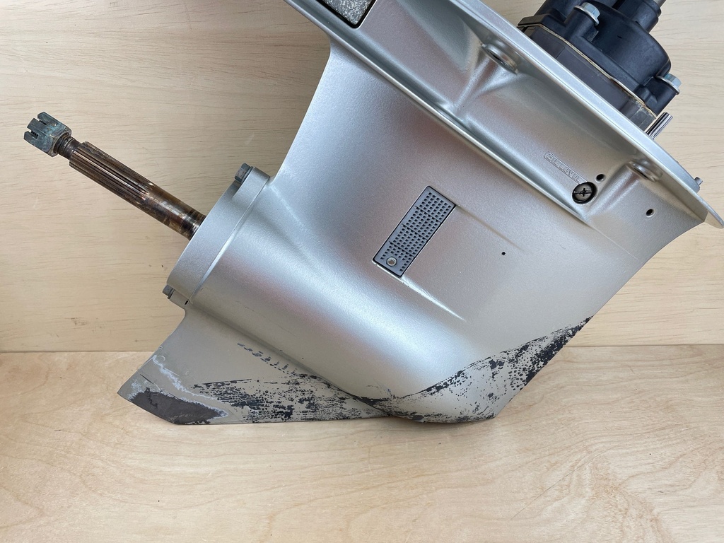 Honda 90HP 4 Stroke Outboard L 20" Lower Unit Gear Case RH 41100-ZZ0-040ZA