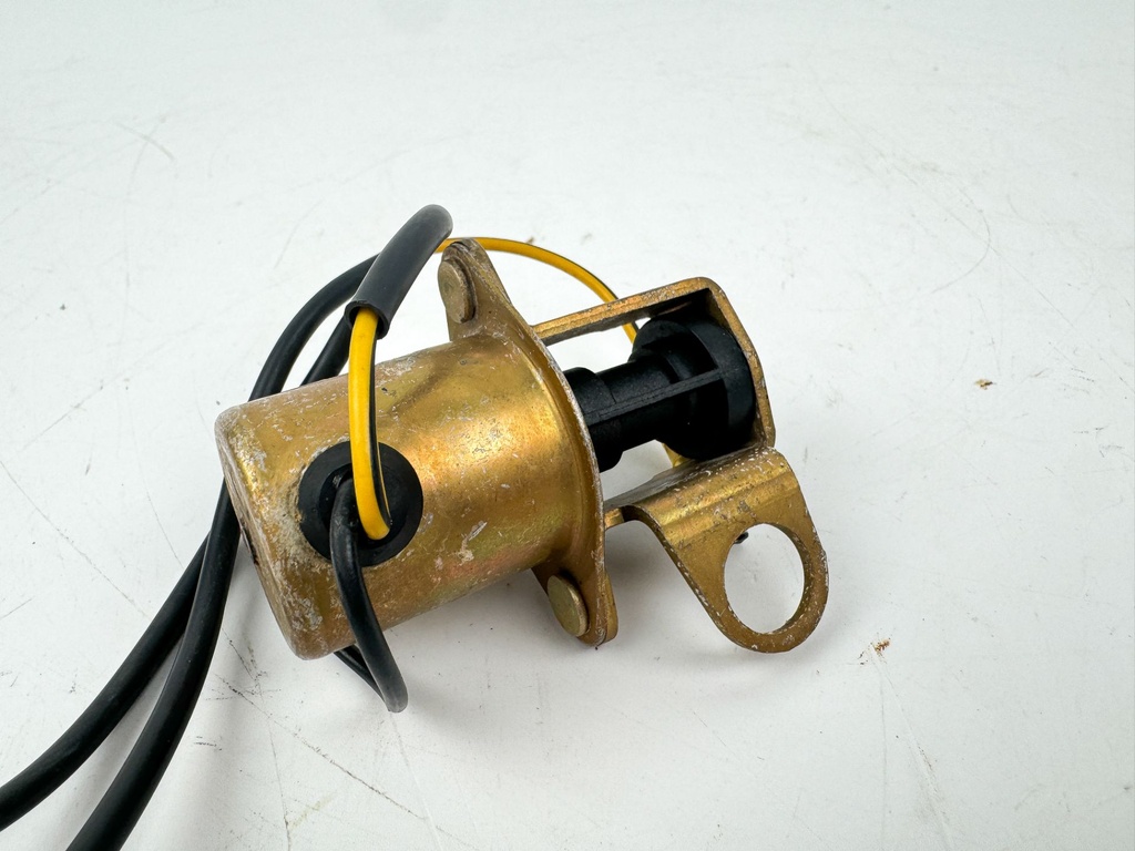 Mercury 2 Stroke Outboard 30 40 50 60 HP Outboard Fuel Enrichner Valve 819503A5