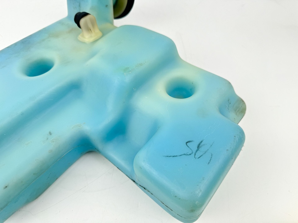 1991-2006 Mercury 50 55 60 HP 2 Stroke Outboard Oil Tank 812718T1 8127181