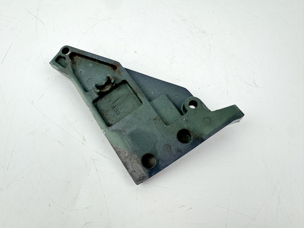 Yamaha 115 HP 4 Stroke Outboard Cable Cover Plate OEM 2005