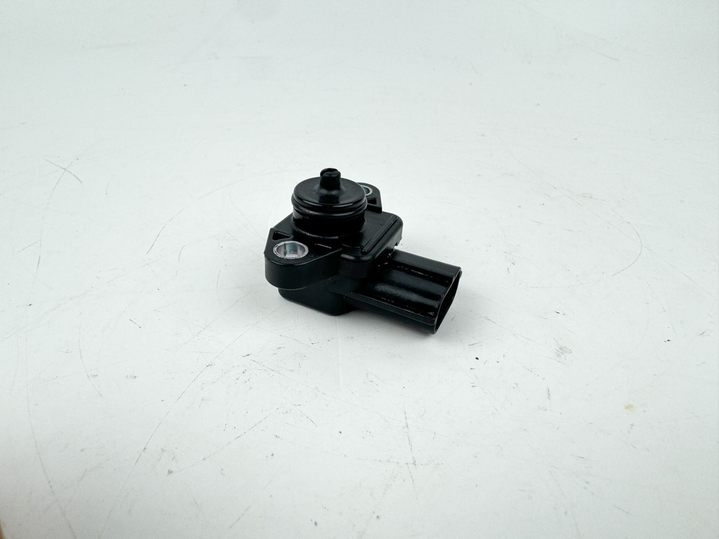 Yamaha 115 HP 4 Stroke Outboard MAP Pressure Sensor OEM 2005
