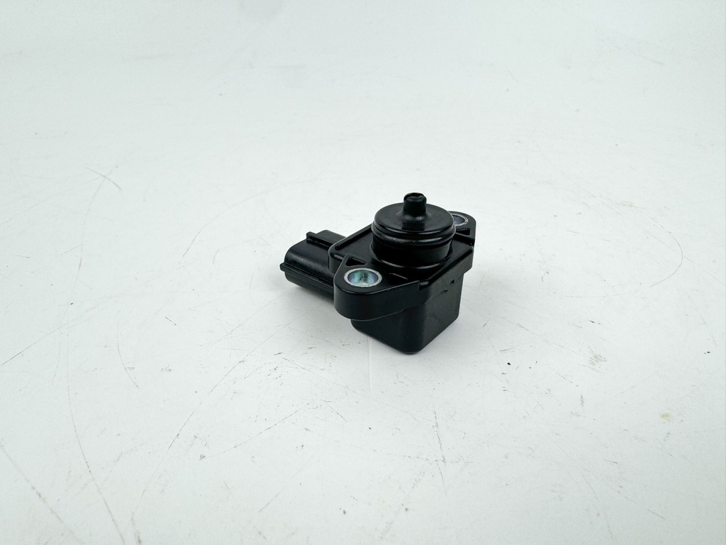 Yamaha 115 HP 4 Stroke Outboard MAP Pressure Sensor OEM 2005