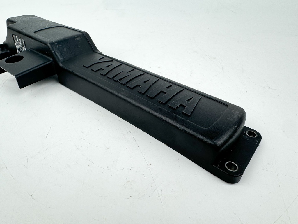 Yamaha 115HP F115 Outboard Cylinder Head Spark Plug Cover 67F-11192-00-00