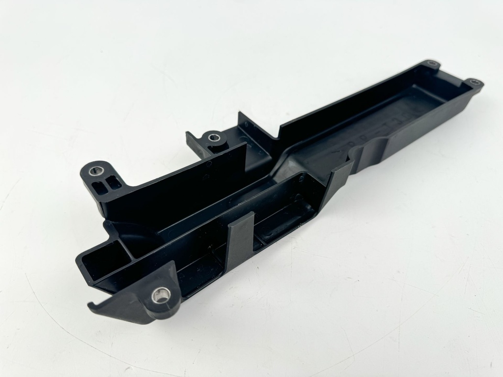 Yamaha 115HP F115 Outboard Cylinder Head Spark Plug Cover 67F-11192-00-00