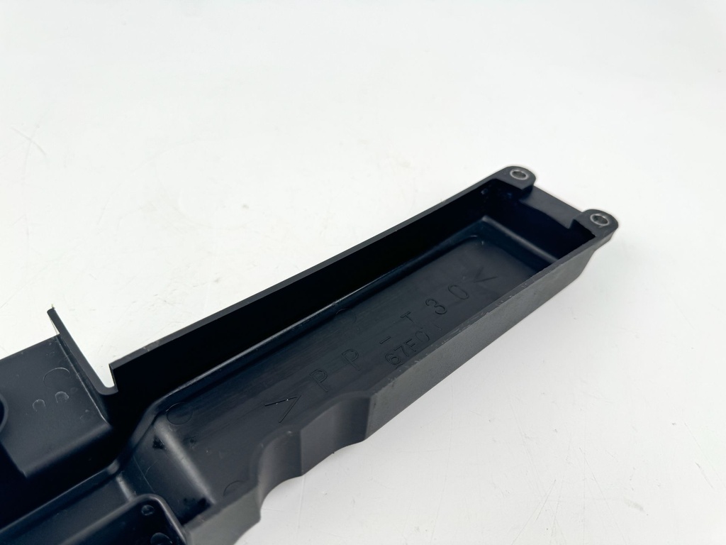 Yamaha 115HP F115 Outboard Cylinder Head Spark Plug Cover 67F-11192-00-00