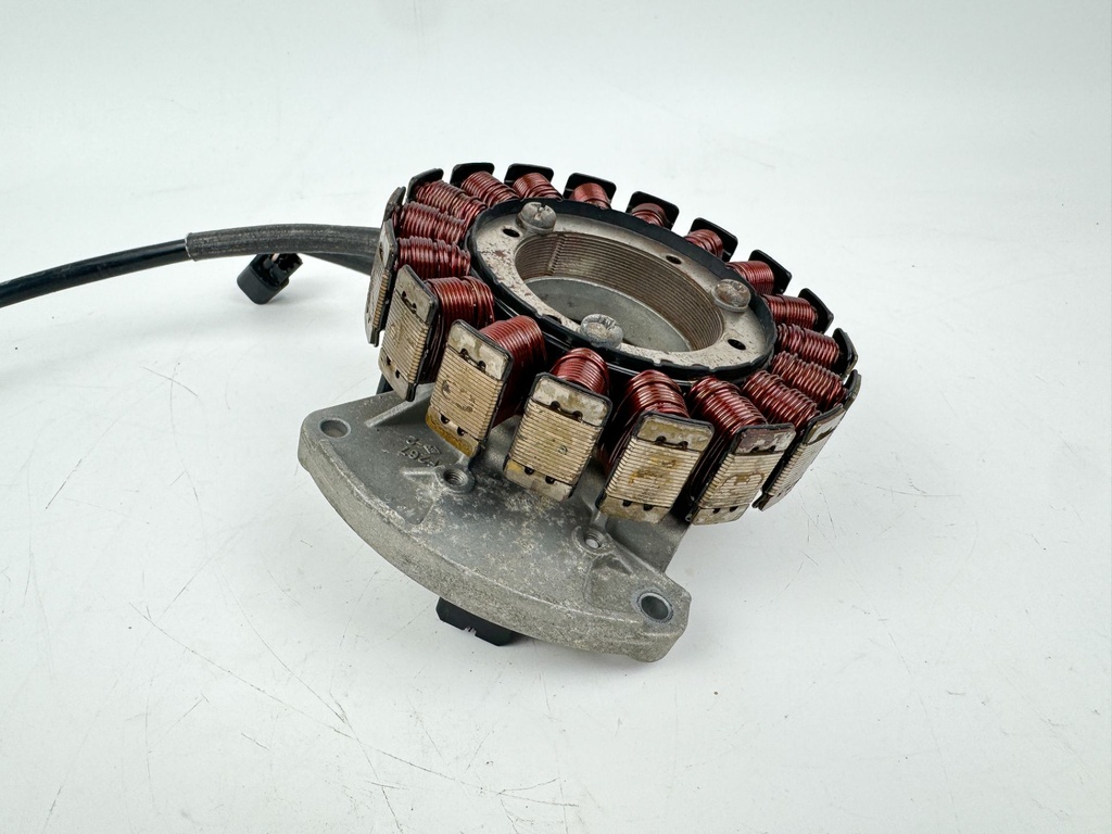 2005 Yamaha 115 HP 4 Stroke Outboard Coil Pulser Base Stator Assembly OEM