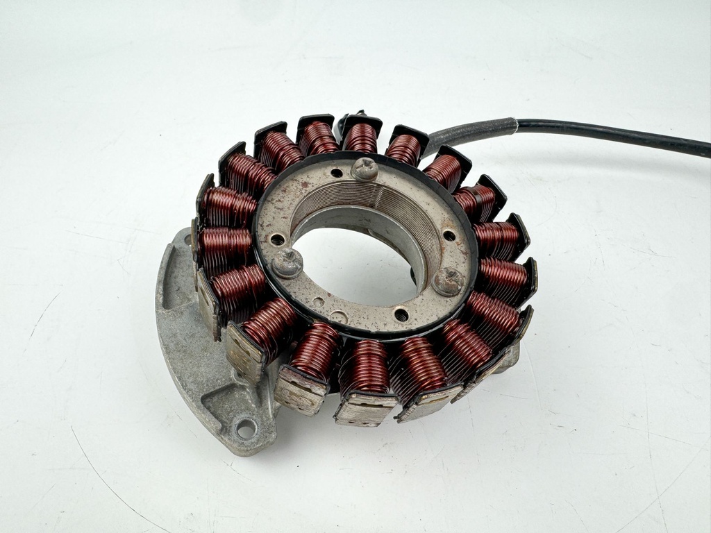 2005 Yamaha 115 HP 4 Stroke Outboard Coil Pulser Base Stator Assembly OEM