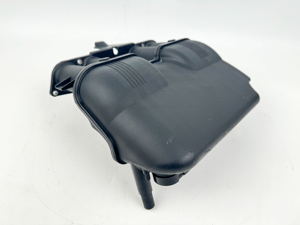 2005 Yamaha 115 HP 4 Stroke Outboard Intake Air Silencer Assembly OEM