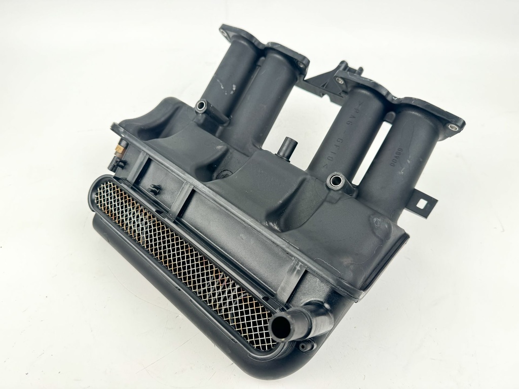 2005 Yamaha 115 HP 4 Stroke Outboard Intake Air Silencer Assembly OEM