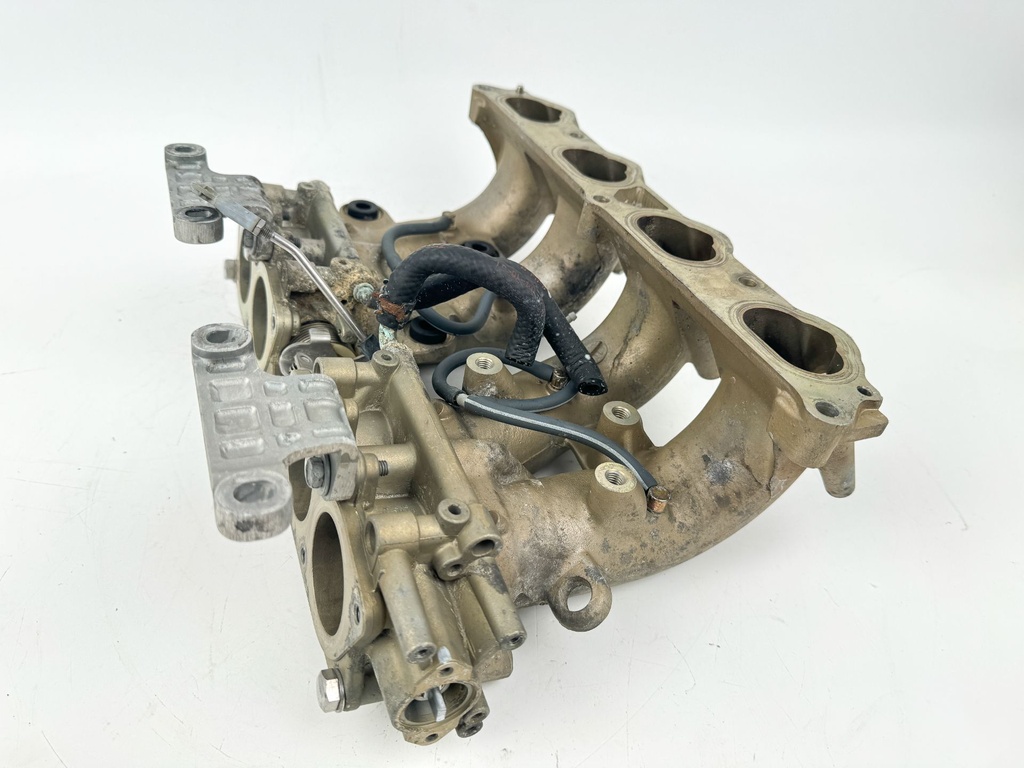 2005 Yamaha 115 HP 4 Stroke Outboard Intake Manifold & Throttle Body OEM