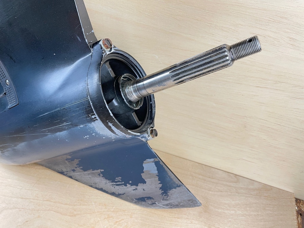 2011 Suzuki 300HP Outboard 30" XXL Lower Unit Gear Case 55110-98J01-0EP RH