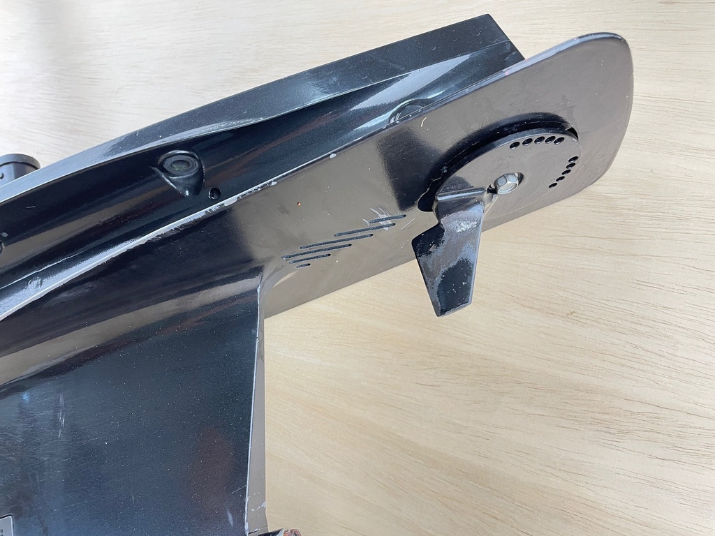 2011 Suzuki 300HP Outboard 30" XXL Lower Unit Gear Case 55110-98J01-0EP RH