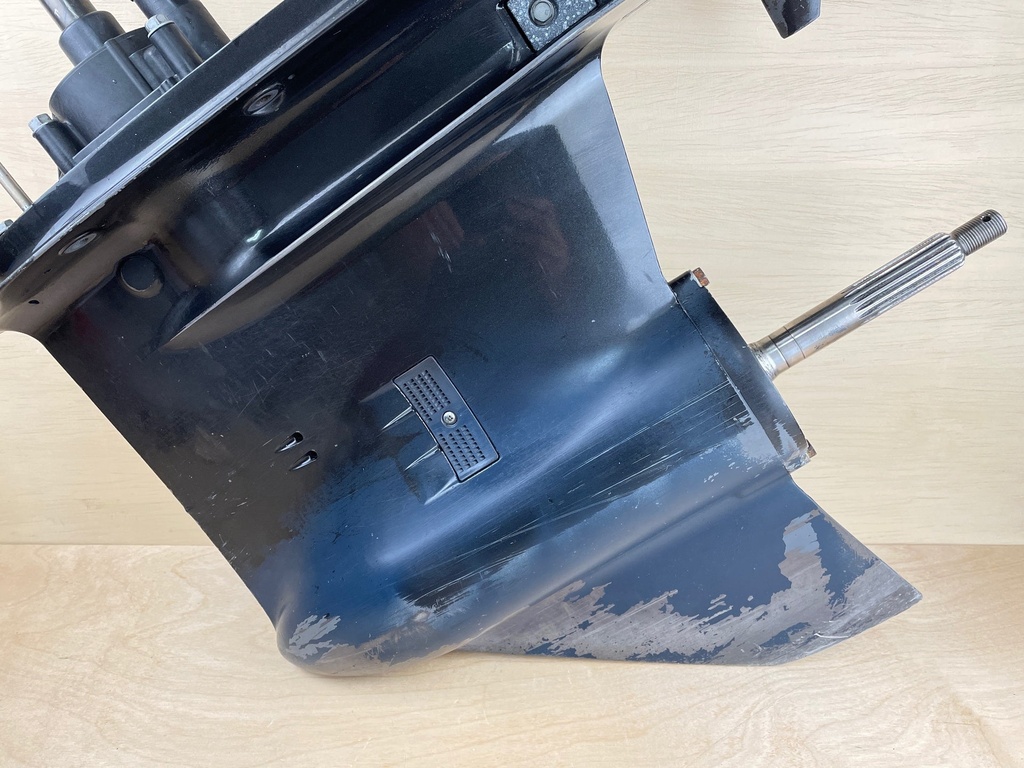 2011 Suzuki 300HP Outboard 30" XXL Lower Unit Gear Case 55110-98J01-0EP RH