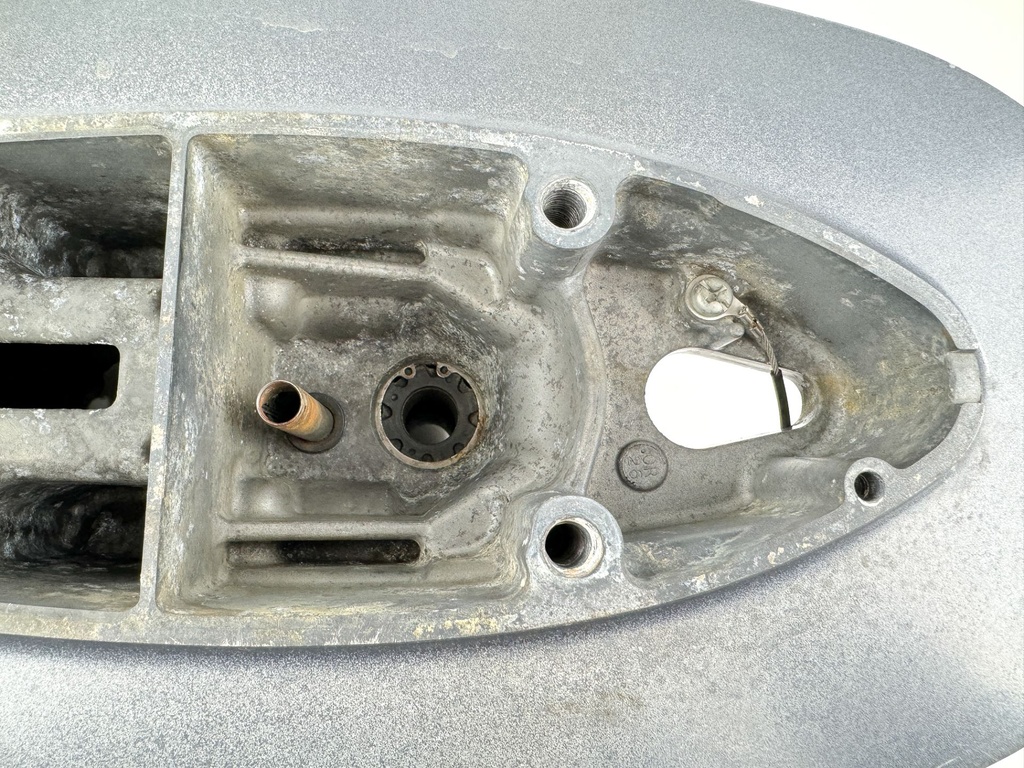 2011 Yamaha 70 HP 4 Stroke Outboard Upper Casing Midsection OEM